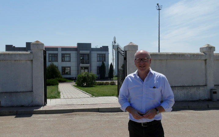 Mathias von Tucher ist Betriebsleiter von Donau Logistik. Das niederländische Unternehmen besitzt die Nutzungsrechte für Moldaus Donauhafen, steuerfrei, für 99 Jahre. Foto: Armin Ghassim